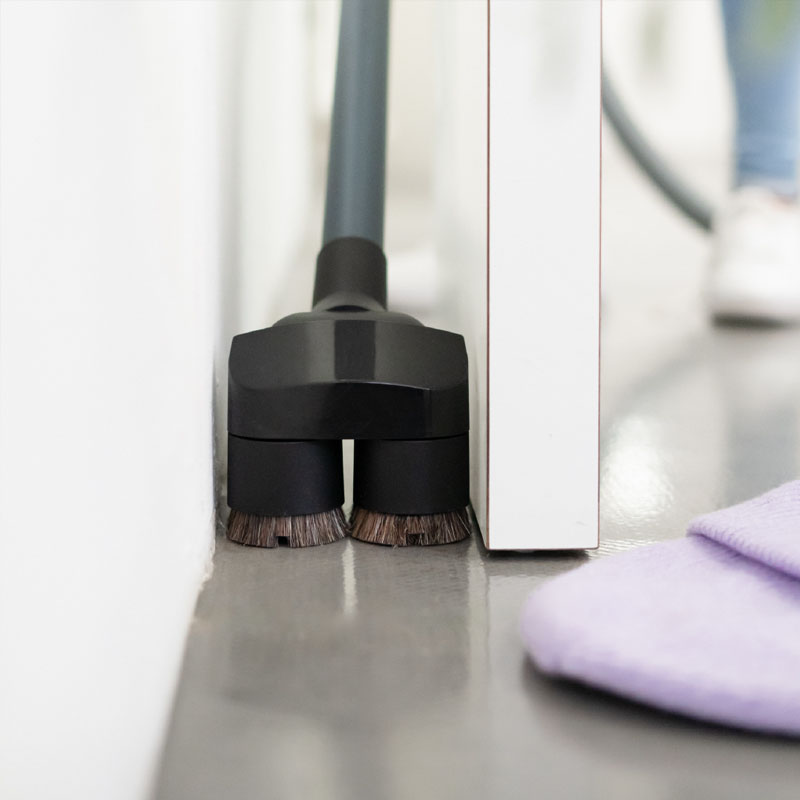 brosse à plancher et à tapis à géométrie variable_2